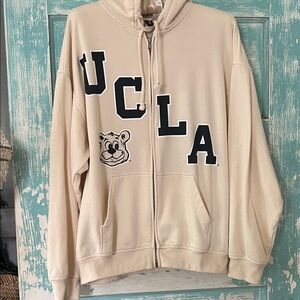 H&M Divided UCLA bruin bear 🐻Cream zip Hoodie lightweight super soft like Vuori